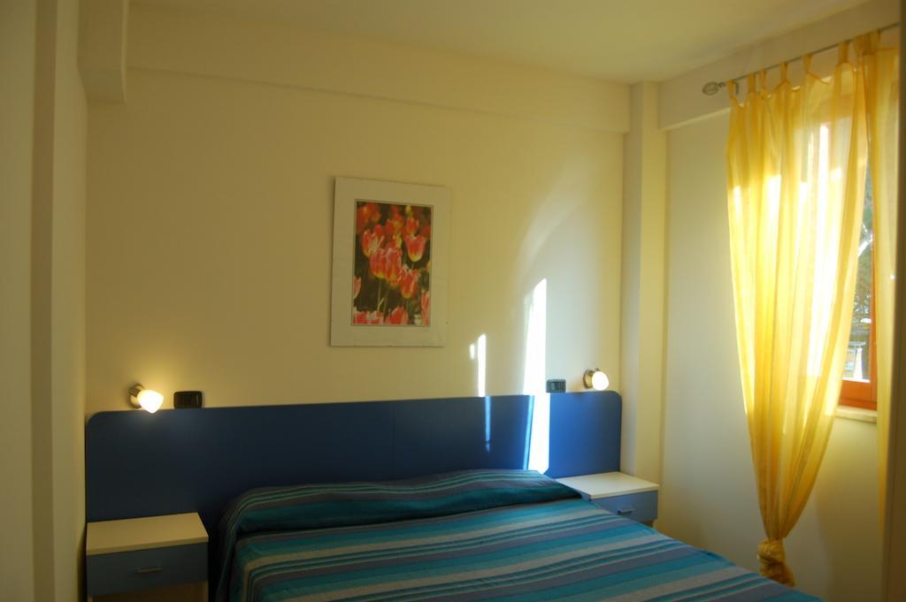 I Portici Appartamenti Marina di Grosseto Kamer foto